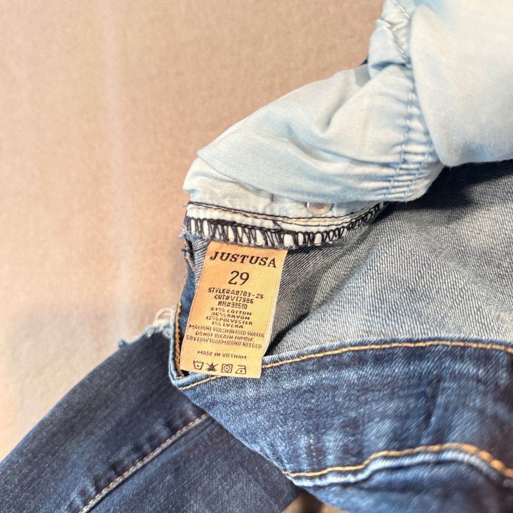 JUST USA Distressed Skinny Jeans Womens Size 29 Blue Stretch Mid Rise Frayed Hem - Picture 6 of 10